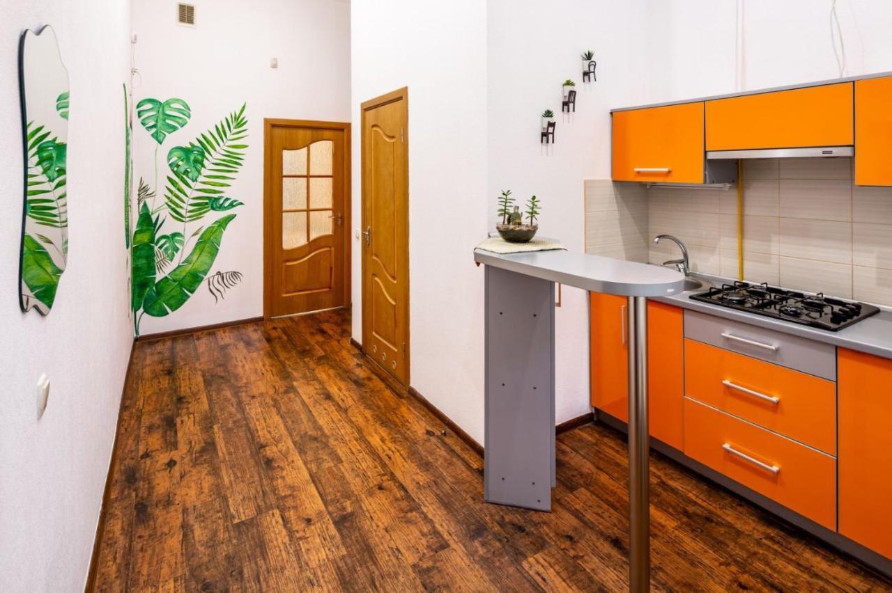 Bv Apartments Cozy In Center Lviv Exterior foto